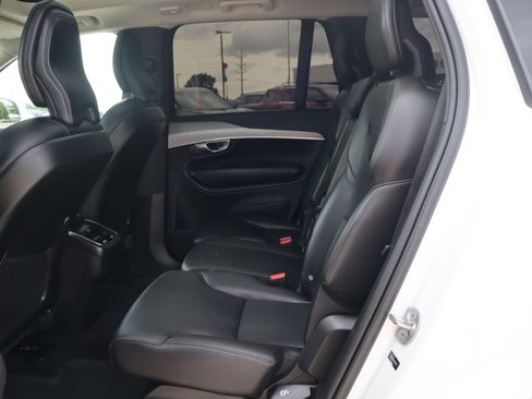 Used 2024 Volvo XC90 B5 Core w/ Protection Package Premier AWD/4WD image 11