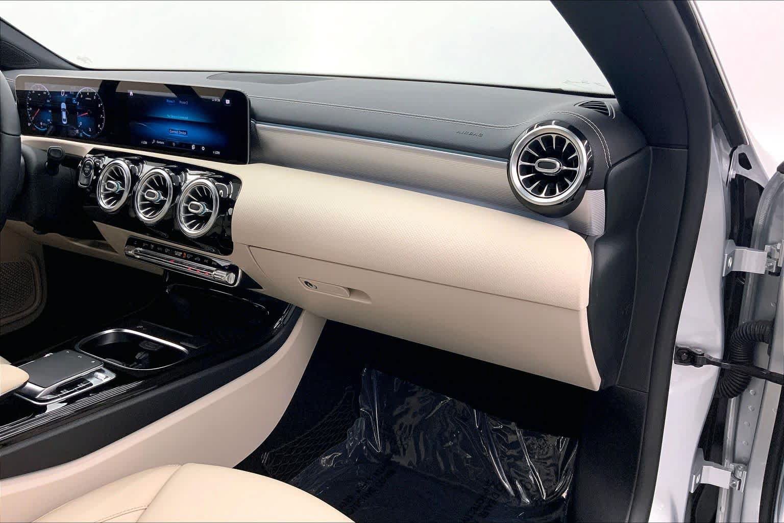 Used 2020 Mercedes-Benz CLA 250 image 27