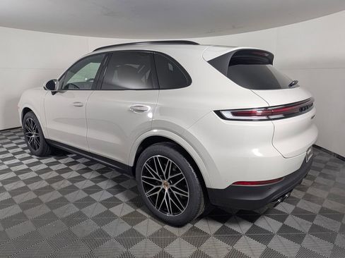 New 2026 Porsche Cayenne image 3
