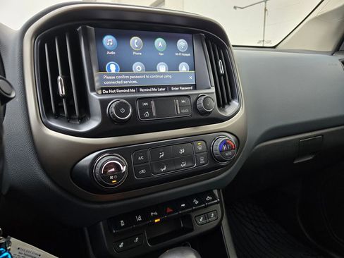 Used 2022 Chevrolet Colorado Z71 w/ Trail Boss Package image 28