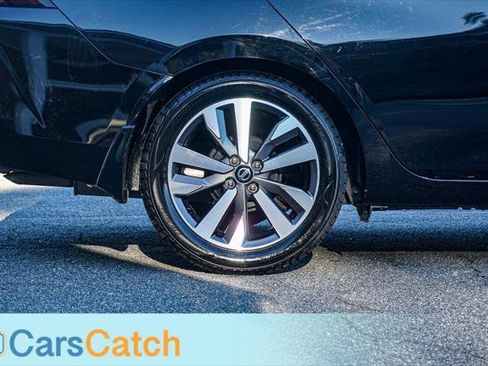 Used 2020 Nissan Versa SR w/ Electronics Package image 16