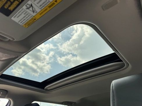 Used 2025 Toyota RAV4 XLE Premium image 12