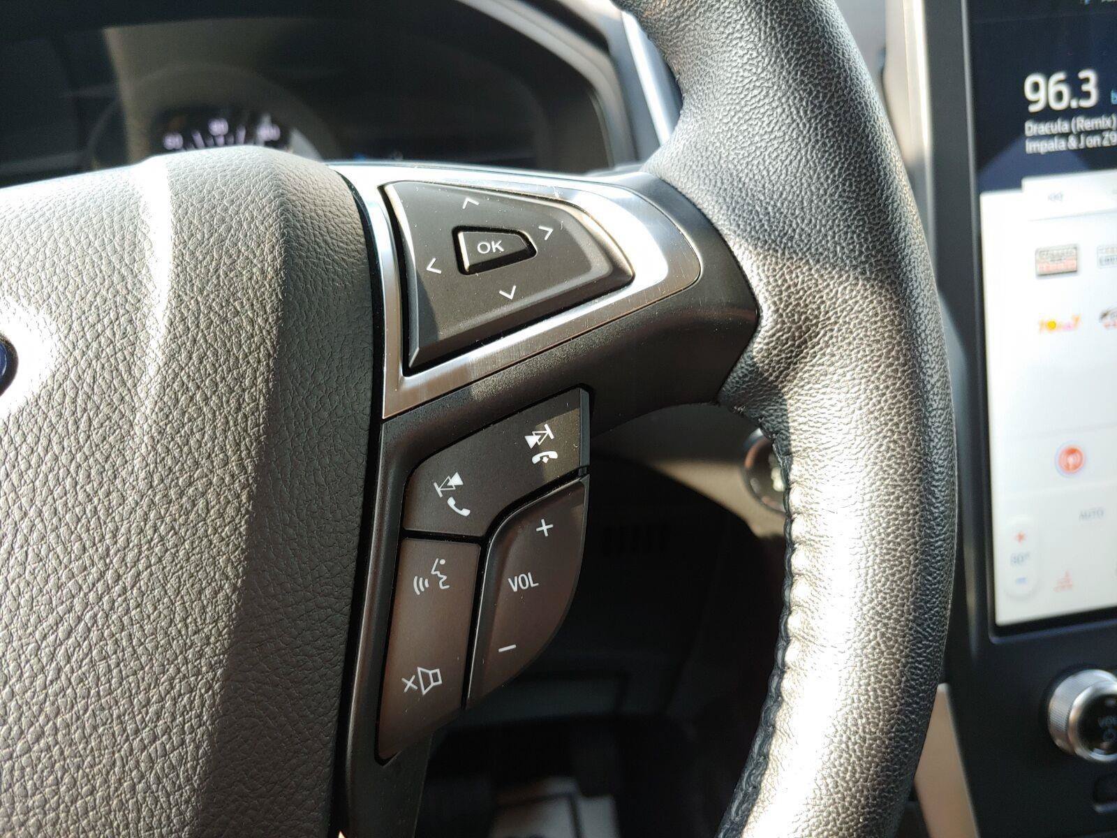 Used 2023 Ford Edge SEL w/ Convenience Package AWD/4WD image 16