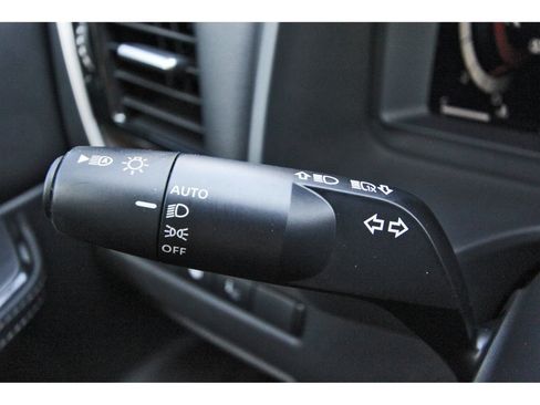 Used 2025 Nissan Rogue Platinum w/ Tech Package FWD image 20