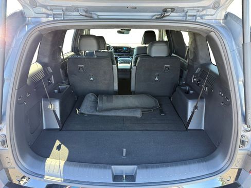 Used 2025 Hyundai Santa Fe Calligraphy FWD image 17