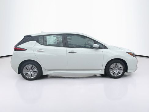 Used 2025 Nissan Leaf S FWD image 10