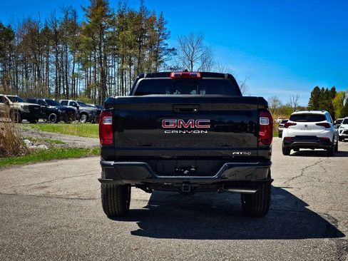 New 2026 GMC Canyon AT4 AWD/4WD image 5