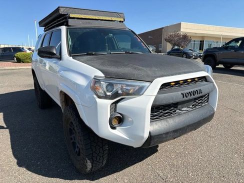 Used 2021 Toyota 4Runner SR5 AWD/4WD image 3