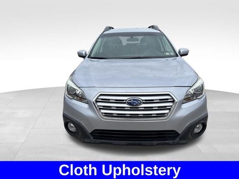 Used 2017 Subaru Outback 2.5i Premium image 10
