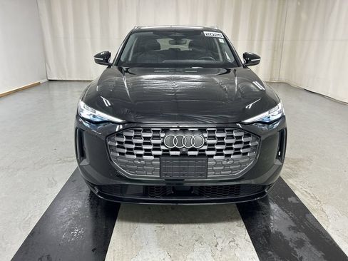 Used 2025 Audi Q5 Premium Plus w/ Premium Plus AWD/4WD image 4