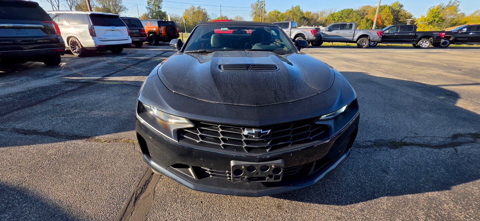 Used 2020 Chevrolet Camaro LT RWD image 2