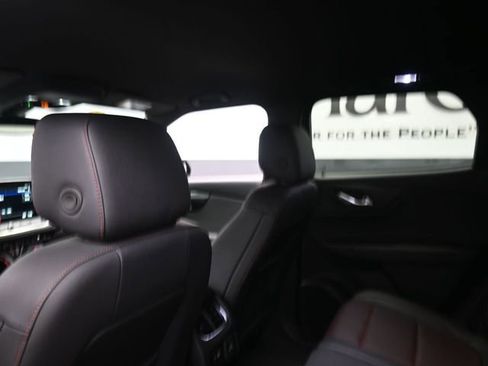 Used 2025 Chevrolet Blazer RS image 24