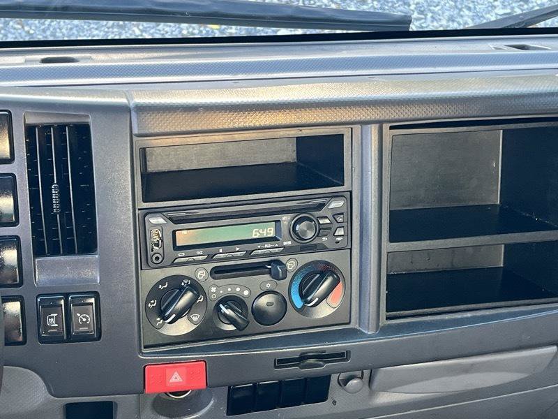 Used 2019 Isuzu NPR RWD image 25