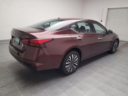 Used 2023 Nissan Altima 2.5 SV AWD/4WD image 9