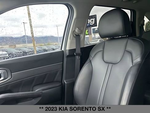 Used 2023 Kia Sorento SX FWD image 37