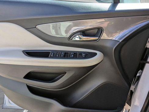 Used 2018 Buick Encore Essence FWD image 13