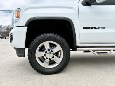 Used 2016 GMC Sierra 2500 Denali w/ Duramax Plus Package image 7