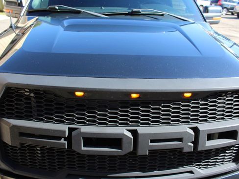 Used 2014 Ford F150 FX4 w/ Equipment Group 402A Luxury image 9