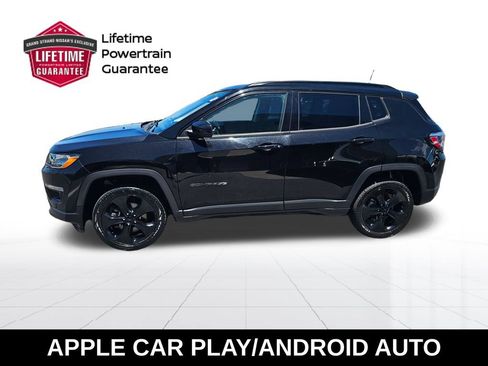 Used 2021 Jeep Compass Latitude w/ Sun and Sound Group AWD/4WD image 2