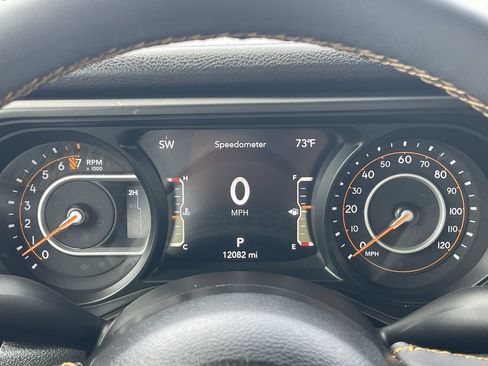 Used 2024 Jeep Gladiator Sport AWD/4WD image 24