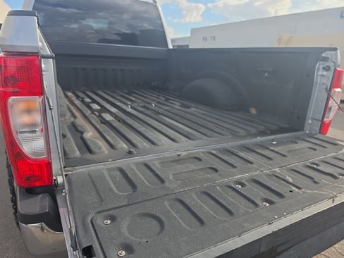 Used 2020 Ford F250 XL w/ STX Appearance Package AWD/4WD image 23