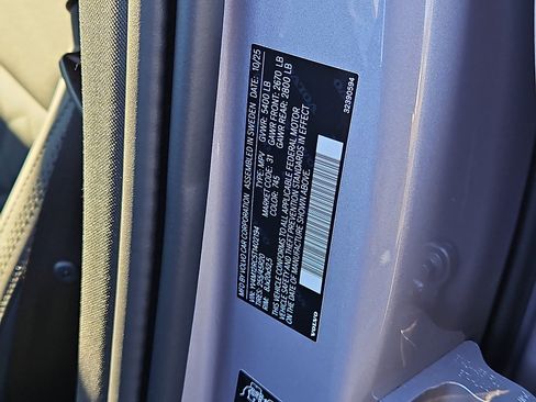 New 2026 Volvo XC60 B5 Plus w/ Protection Package Premier image 20