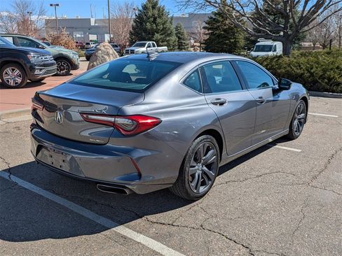 Used 2023 Acura TLX Advance image 3