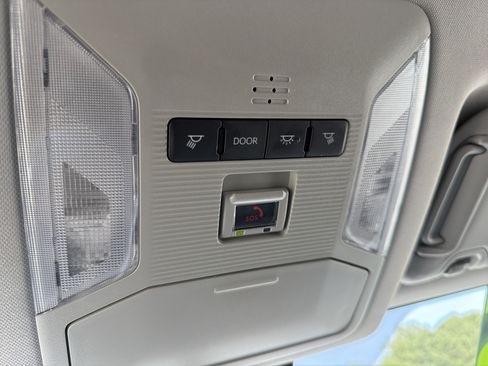 Certified 2025 Toyota RAV4 XLE FWD image 5