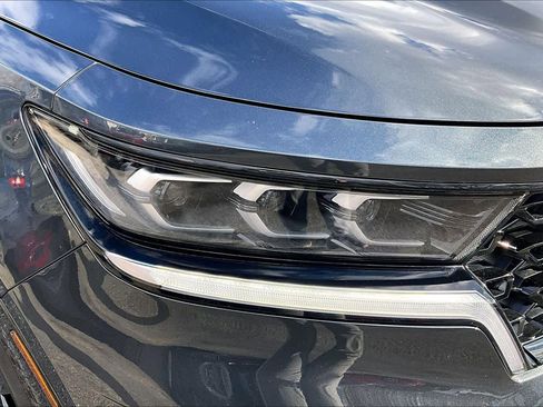 Used 2022 Kia Sorento SX image 25