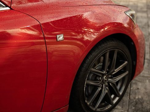 Used 2018 Lexus IS 300 F Sport w/ F Sport Package image 21