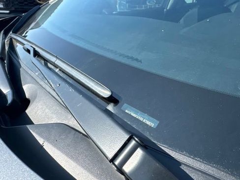Used 2025 Nissan Versa SV w/ Trunk Package FWD image 17