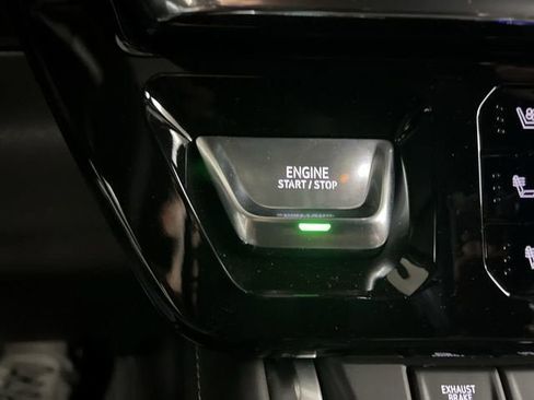 New 2026 GMC Sierra 2500 Denali Ultimate AWD/4WD image 17