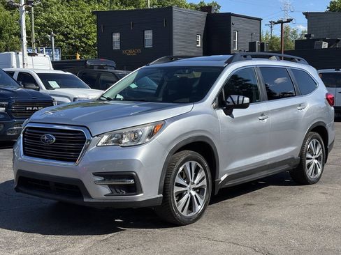 Used 2019 Subaru Ascent Premium AWD/4WD image 4