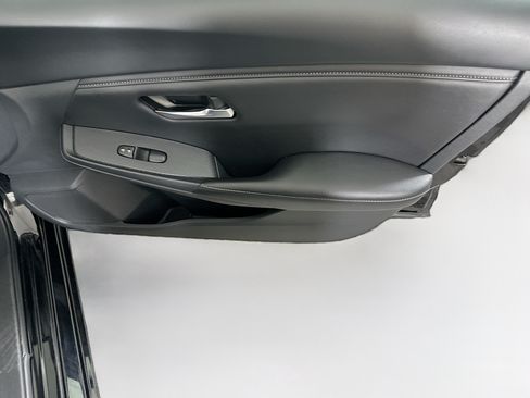 Used 2024 Nissan Sentra SV FWD image 29
