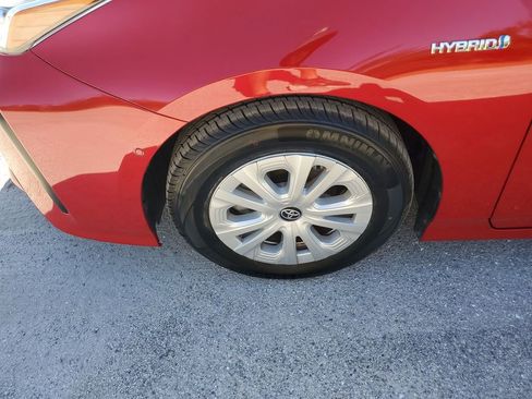 Used 2022 Toyota Prius LE image 17