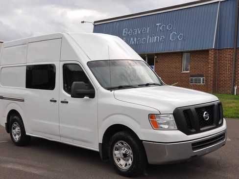 Used 2013 Nissan NV 2500 SV w/ Side Curtain Airbag Pkg RWD image 4