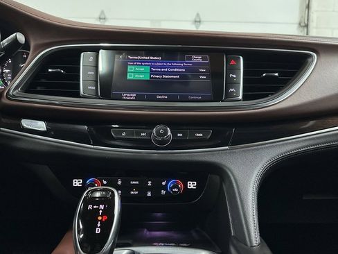 Used 2021 Buick Enclave Avenir w/ Avenir Technology Package image 24