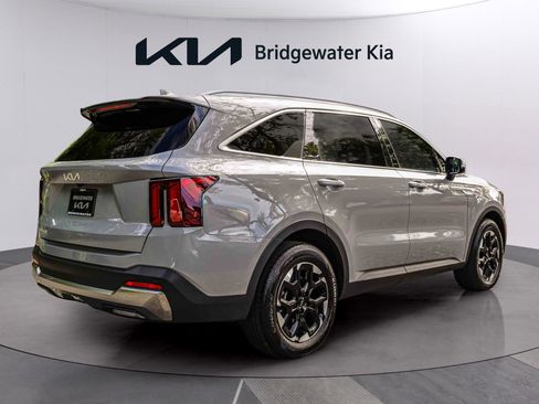 Certified 2026 Kia Sorento S FWD image 6