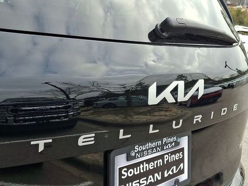 Used 2024 Kia Telluride S image 31