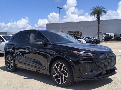 New 2025 Audi SQ6 e-tron Premium Plus image 6