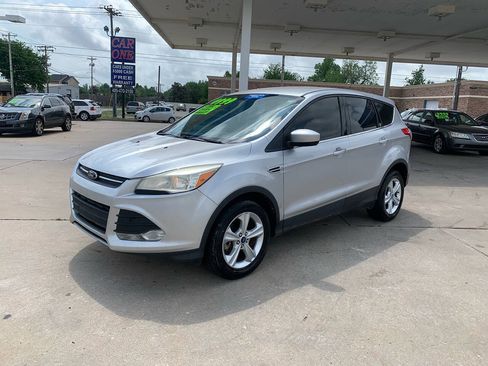 Used 2013 Ford Escape SE FWD image 3