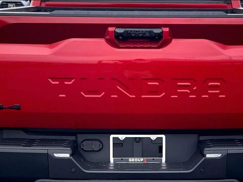 Used 2024 Toyota Tundra Limited AWD/4WD image 31