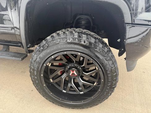 Used 2017 GMC Sierra 1500 Base 4x4 4dr Double Cab 6.5 ft image 13