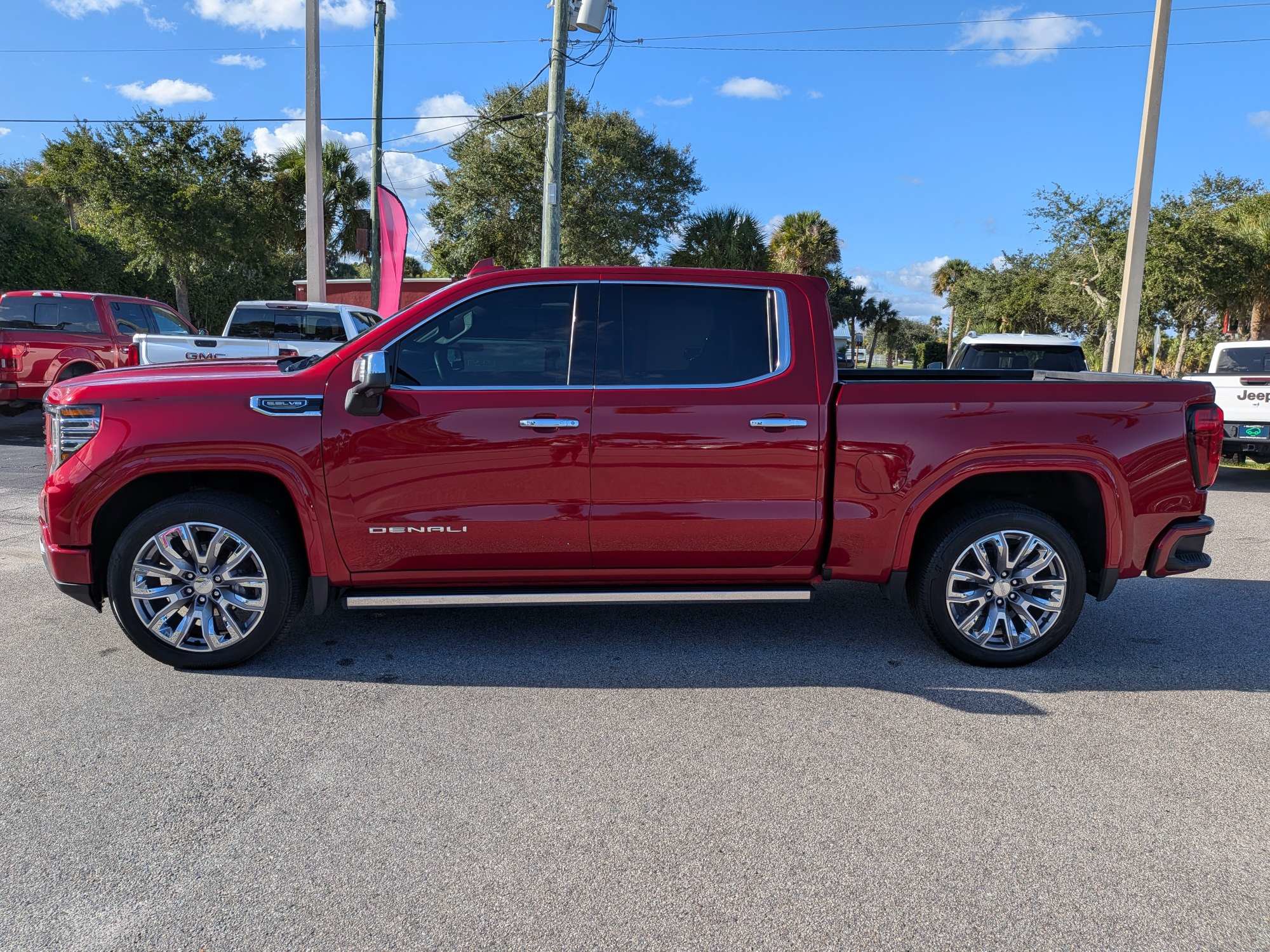 Used 2024 GMC Sierra 1500 Denali w/ Denali Reserve Package AWD/4WD image 7