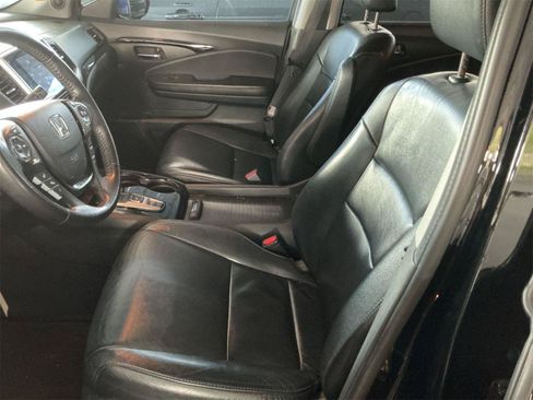 Used 2016 Honda Pilot Touring image 11