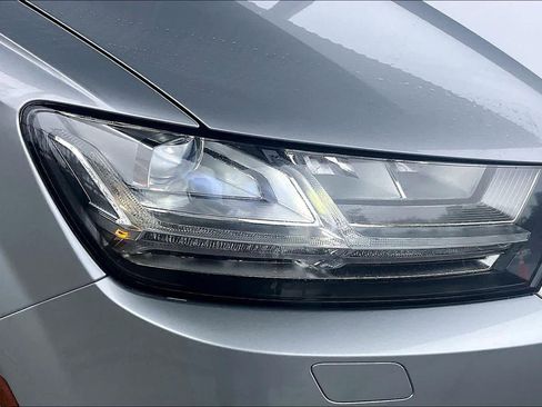 Used 2019 Audi Q7 3.0T Premium Plus w/ Premium Plus Package image 28