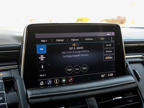 Used 2021 GMC Yukon XL SLT image 29