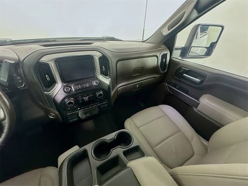 Used 2022 Chevrolet Silverado 2500 LTZ image 11