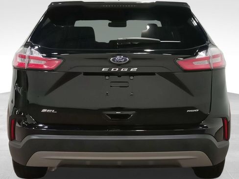 Certified 2024 Ford Edge SEL w/ Convenience Package AWD/4WD image 5