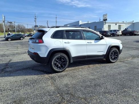 Used 2021 Jeep Cherokee Trailhawk w/ Technology Group AWD/4WD image 16